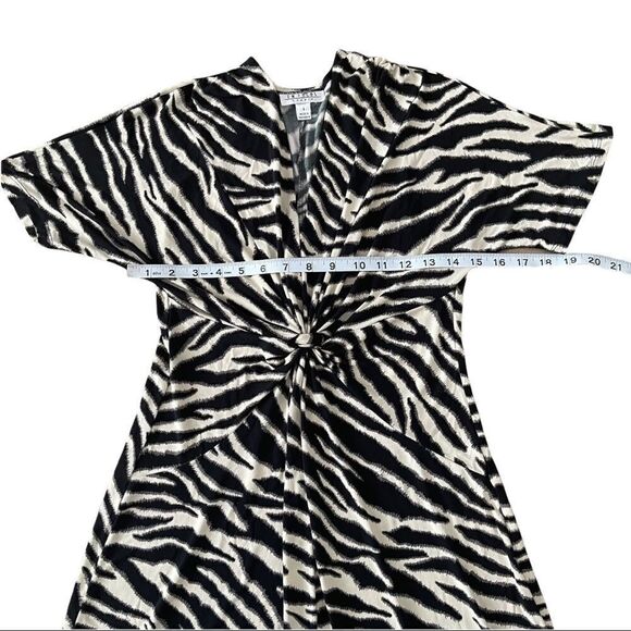 ENFOCUS Studio Zebra Print Dress Size 6 - Picture 11 of 11